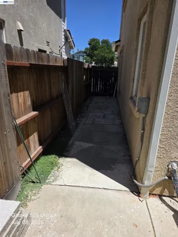 Sideyard