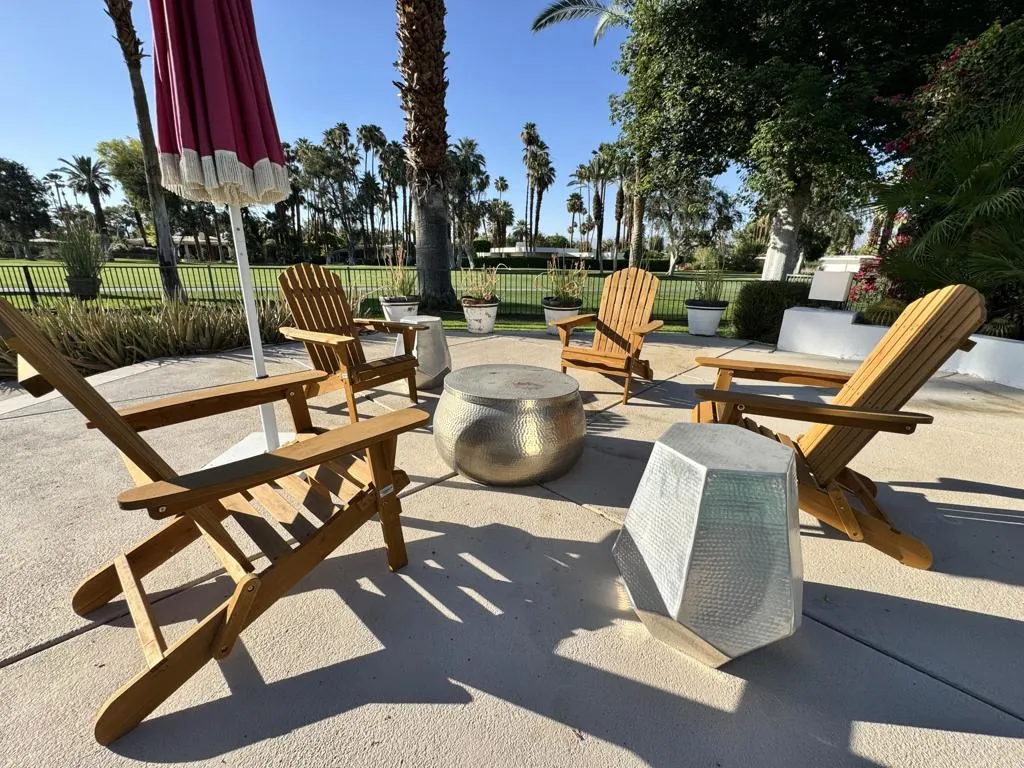 Patio Lounge