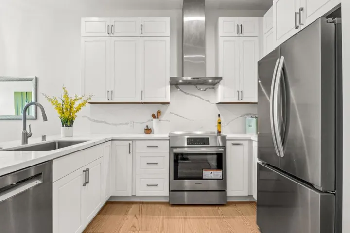 4115 El Camino Real, Palo Alto, California 94306