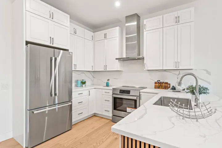 4115 El Camino Real, Palo Alto, California 94306