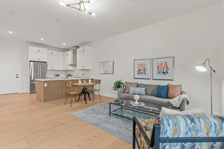 4115 El Camino Real, Palo Alto, California 94306