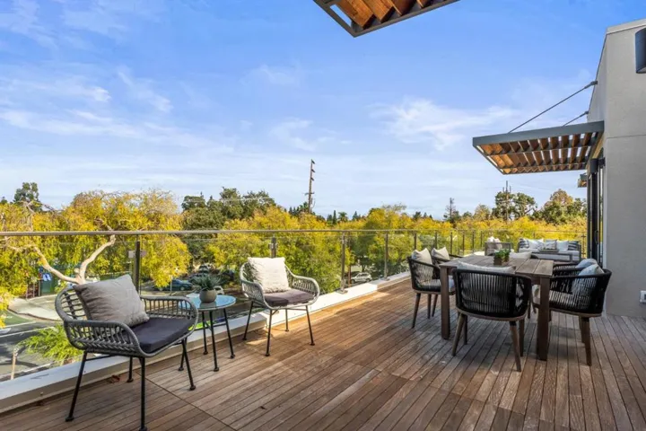 4115 El Camino Real, Palo Alto, California 94306