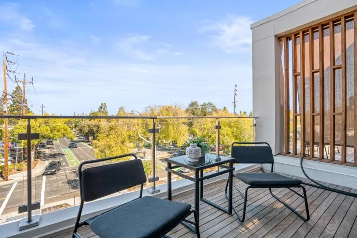 4115 El Camino Real, Palo Alto, California 94306