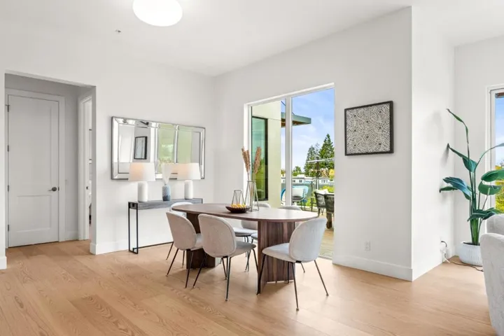 4115 El Camino Real, Palo Alto, California 94306