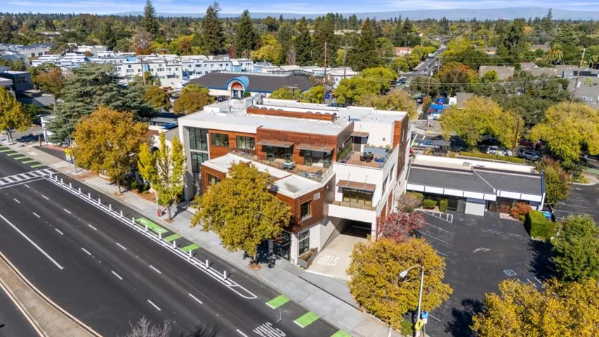 4115 El Camino Real, Palo Alto, California 94306