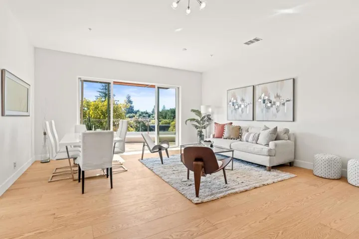 4115 El Camino Real, Palo Alto, California 94306
