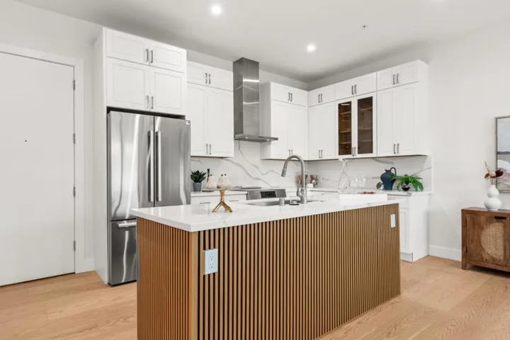 4115 El Camino Real, Palo Alto, California 94306