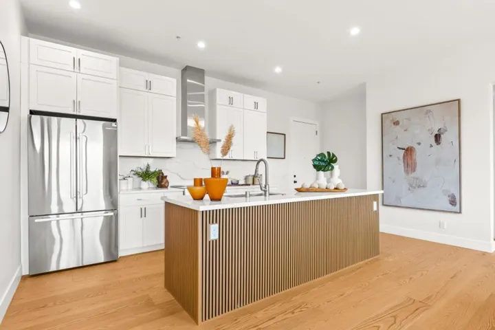 4115 El Camino Real, Palo Alto, California 94306