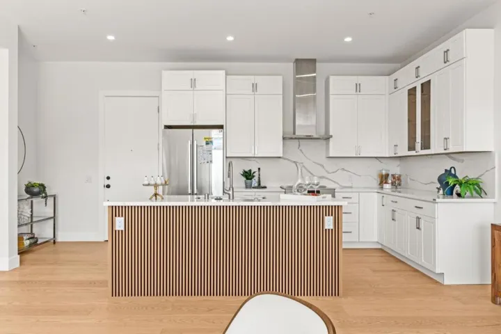 4115 El Camino Real, Palo Alto, California 94306
