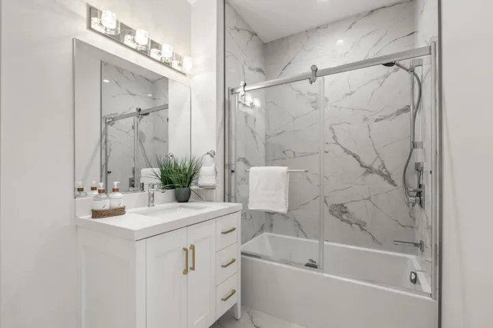 4115 El Camino Real, Palo Alto, California 94306