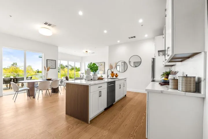 4115 El Camino Real, Palo Alto, California 94306