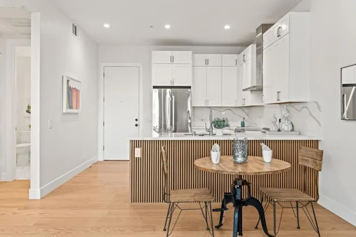 4115 El Camino Real, Palo Alto, California 94306