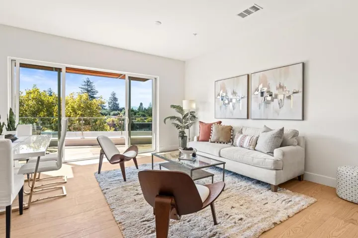 4115 El Camino Real, Palo Alto, California 94306