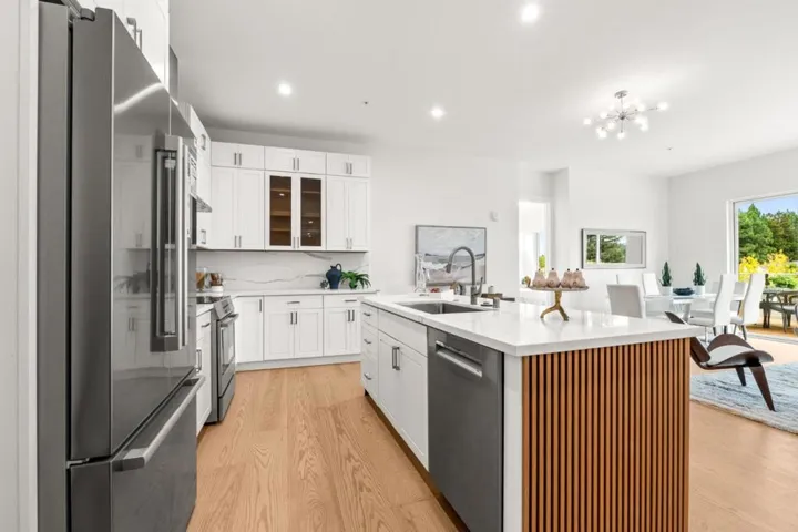 4115 El Camino Real, Palo Alto, California 94306