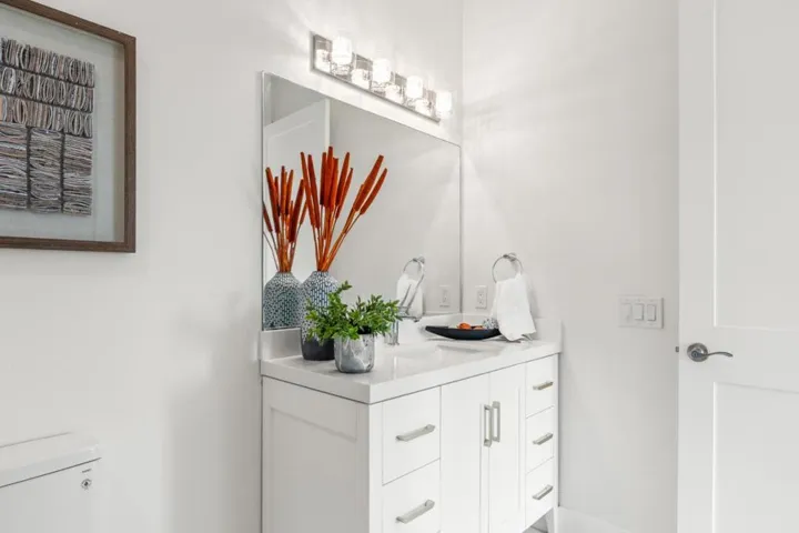 4115 El Camino Real, Palo Alto, California 94306