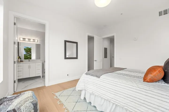 4115 El Camino Real, Palo Alto, California 94306