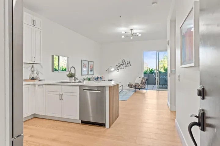 4115 El Camino Real, Palo Alto, California 94306