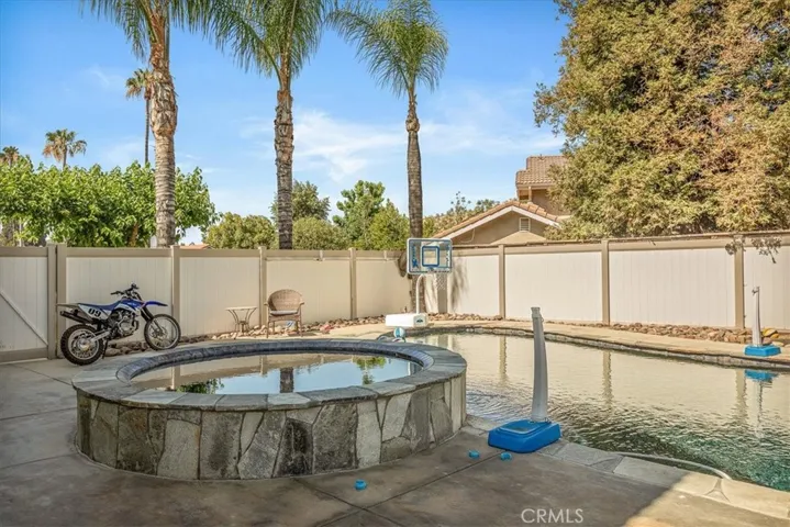 216 Gabrielle, Redlands, California 92374