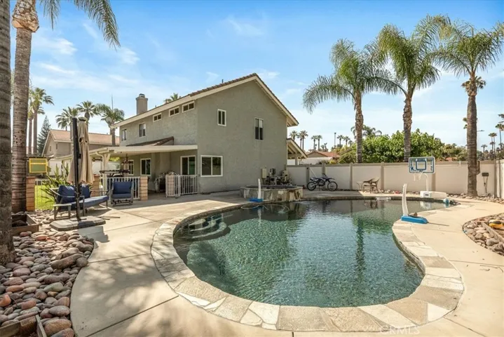 Gorgeous Pool Area