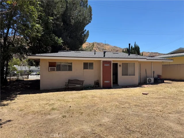 843 Wesley, Banning, California 92220