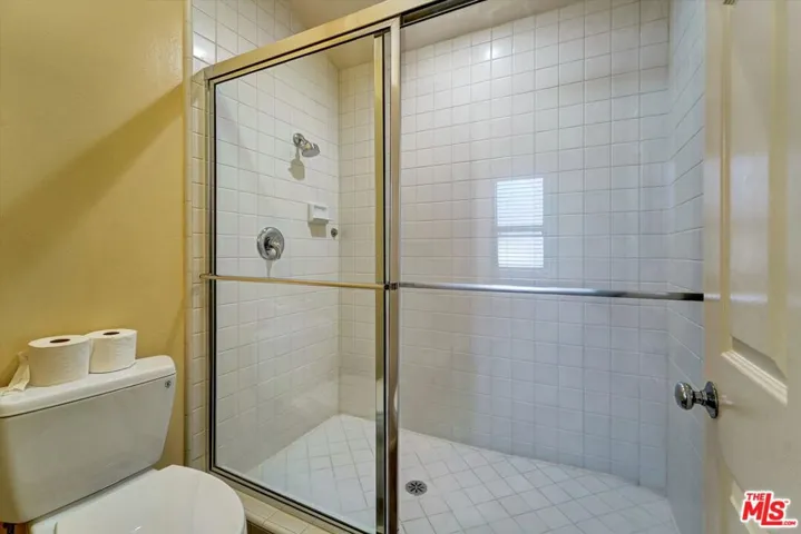 4501 Carpinteria Avenue C, Carpinteria, California 93013