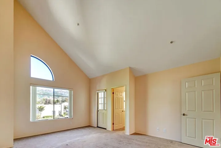 4501 Carpinteria Avenue C, Carpinteria, California 93013