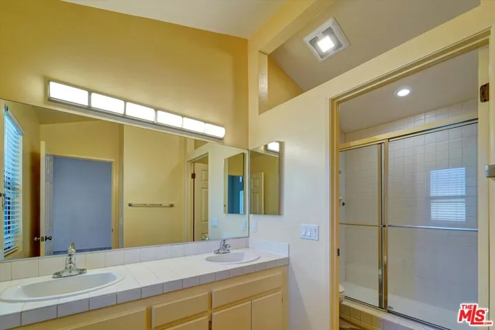 4501 Carpinteria Avenue C, Carpinteria, California 93013