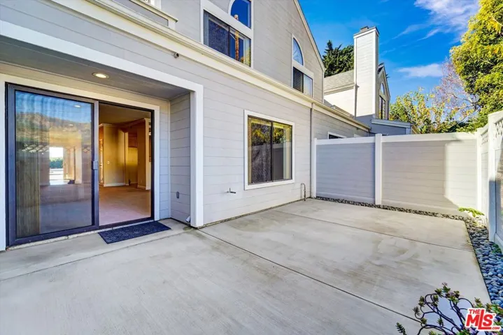 4501 Carpinteria Avenue C, Carpinteria, California 93013