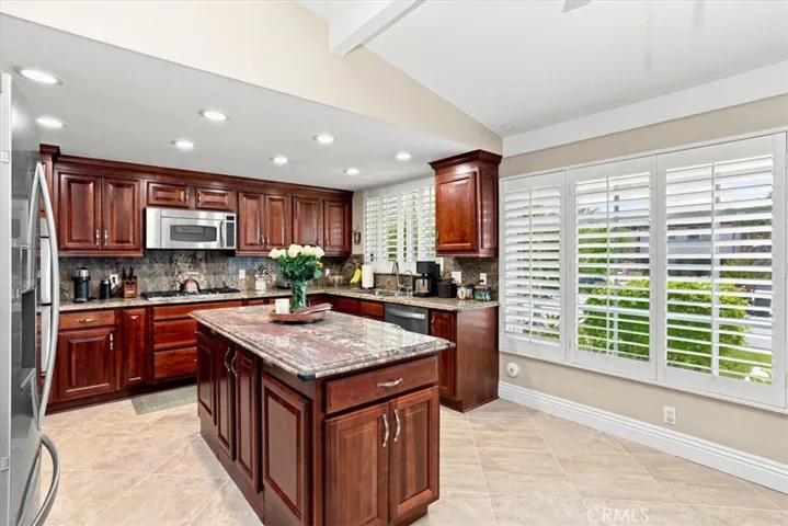 761 Sturbridge, La Habra, California 90631