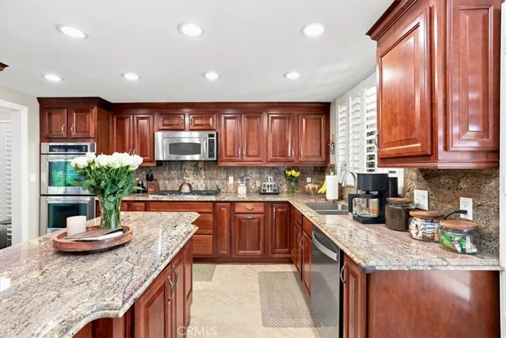 761 Sturbridge, La Habra, California 90631