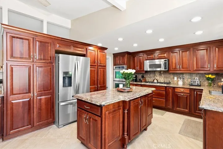 761 Sturbridge, La Habra, California 90631