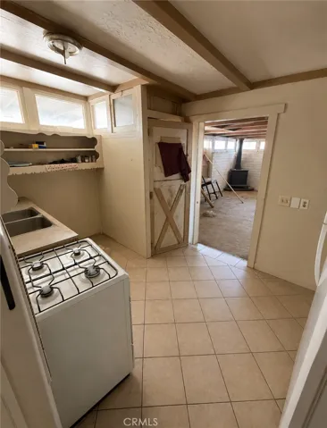 1082 S Santa Fe St, Hemet, California 92543