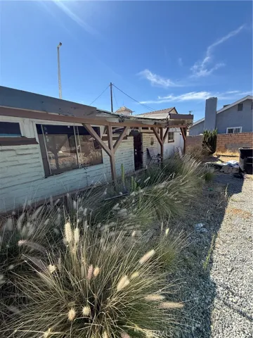 1082 S Santa Fe St, Hemet, California 92543
