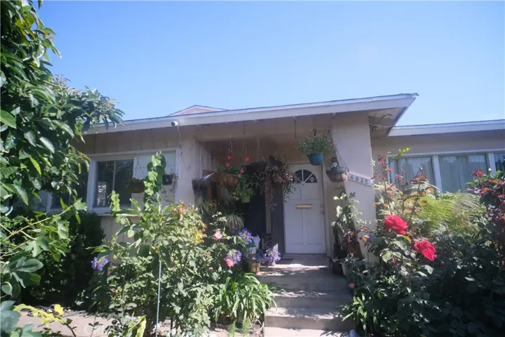14932 Roscoe Boulevard, Panorama City, California 91402