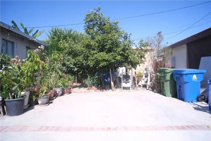 14932 Roscoe Boulevard, Panorama City, California 91402