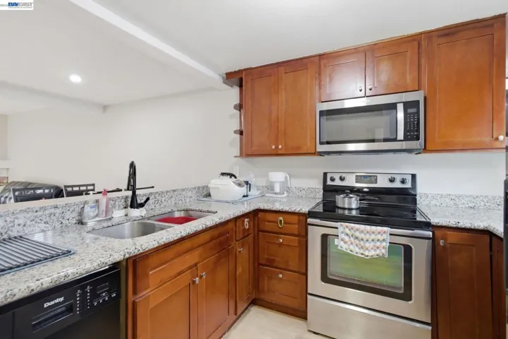 6279 Joaquin Murieta Ave D, Newark, California 94560