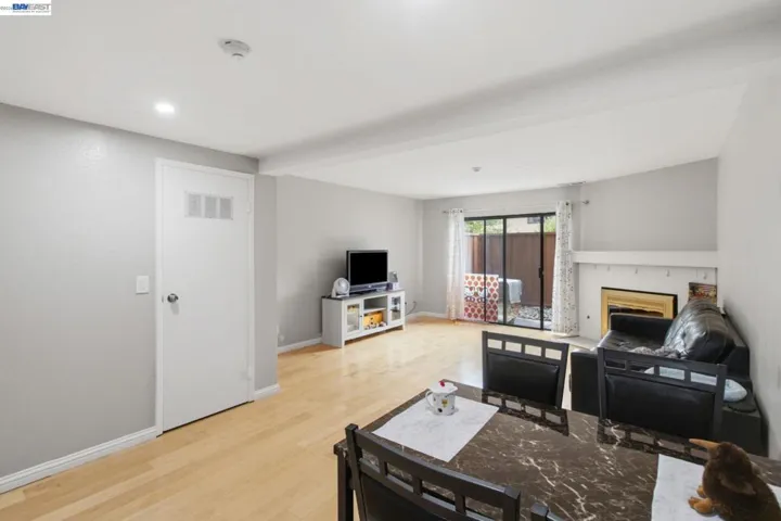 6279 Joaquin Murieta Ave D, Newark, California 94560