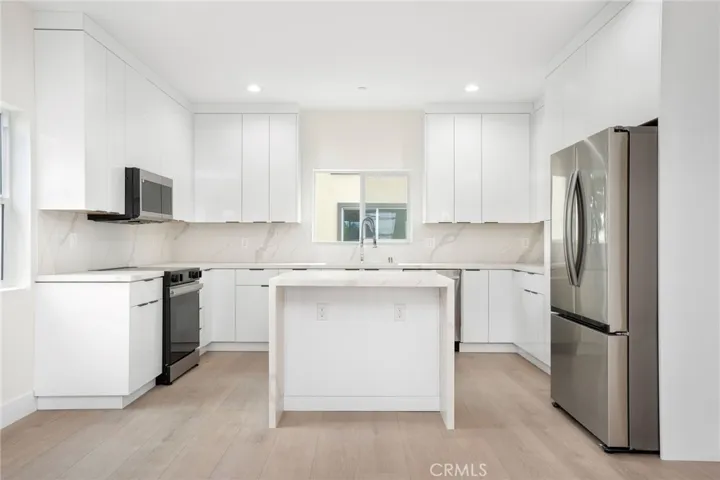 4100 Spencer, Torrance, California 90503