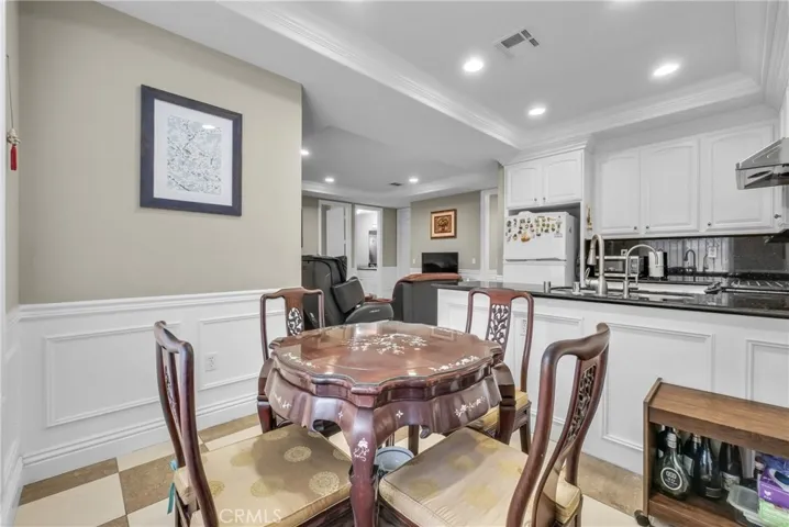 5345 Santa Anita, Temple City, California 91780