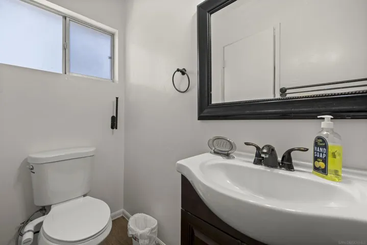 560 Hart Street, Hemet, California 92543