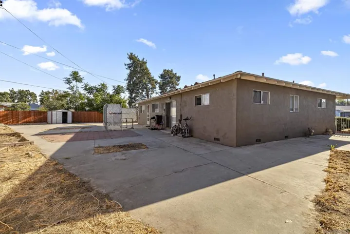 560 Hart Street, Hemet, California 92543