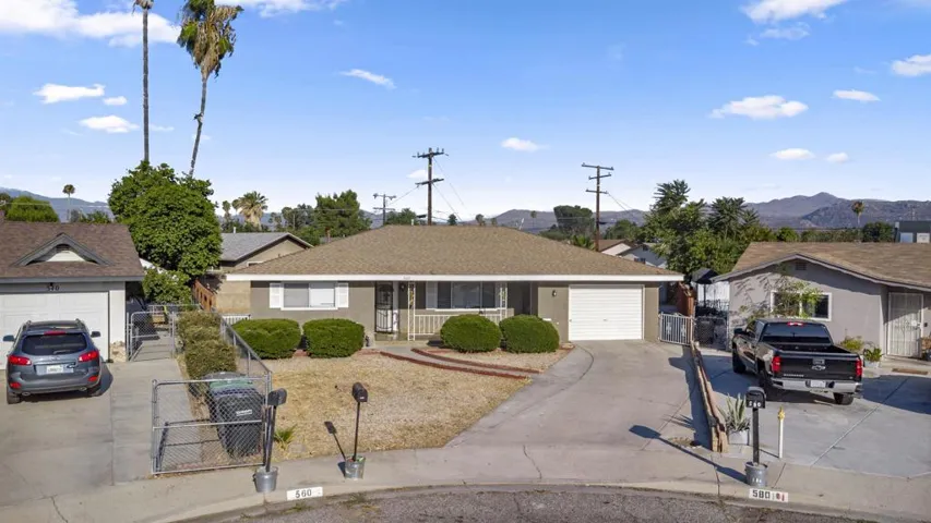 560 Hart Street, Hemet, California 92543