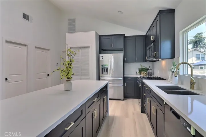 2015 W 42nd Place, Los Angeles, California 90062
