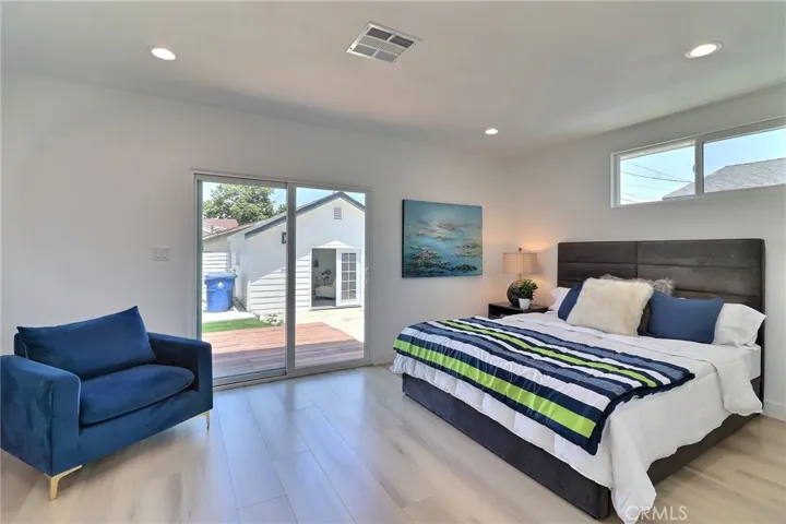 2015 W 42nd Place, Los Angeles, California 90062