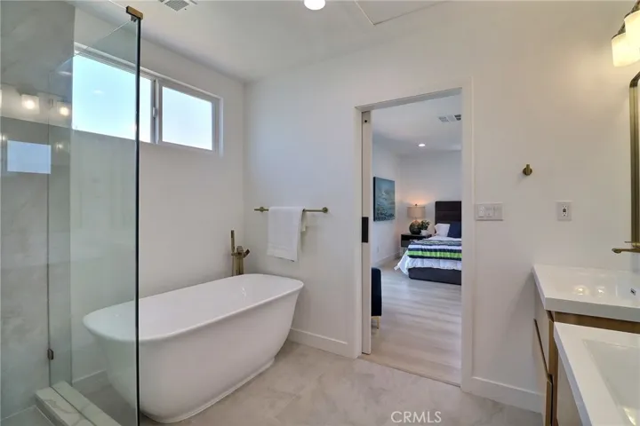 2015 W 42nd Place, Los Angeles, California 90062