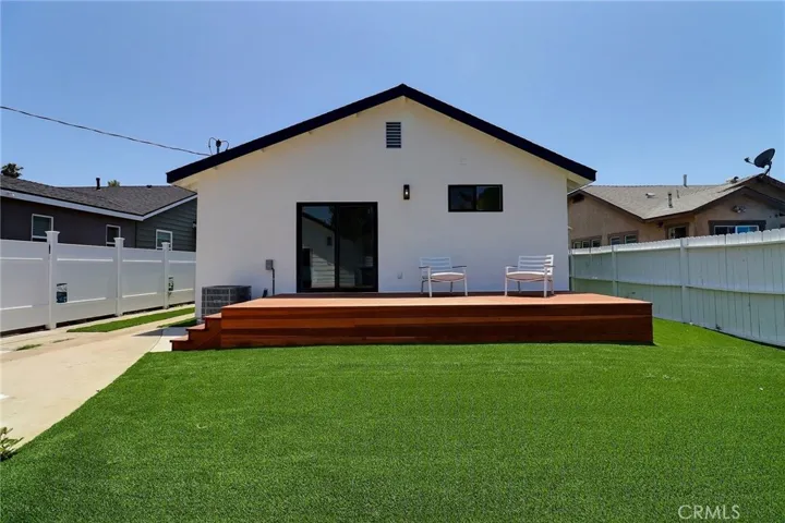 2015 W 42nd Place, Los Angeles, California 90062