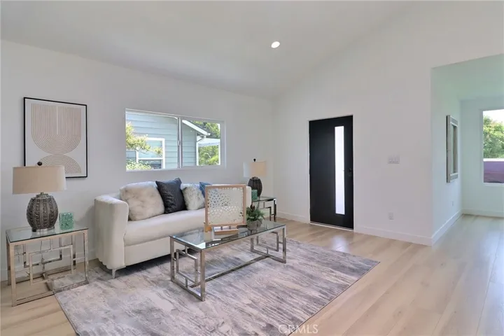 2015 W 42nd Place, Los Angeles, California 90062
