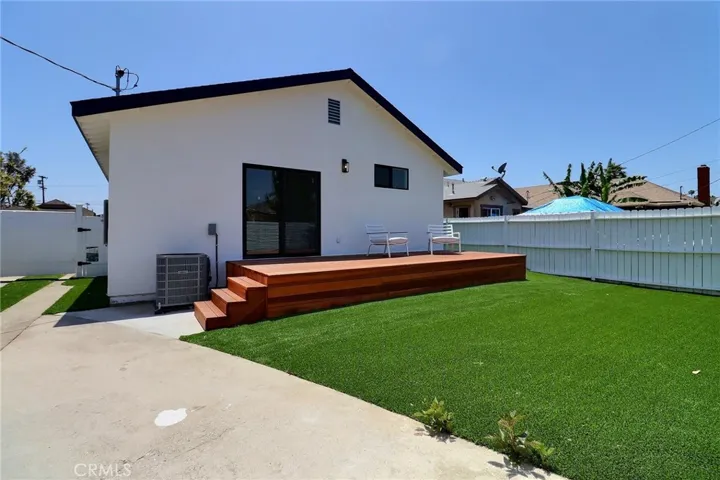 2015 W 42nd Place, Los Angeles, California 90062