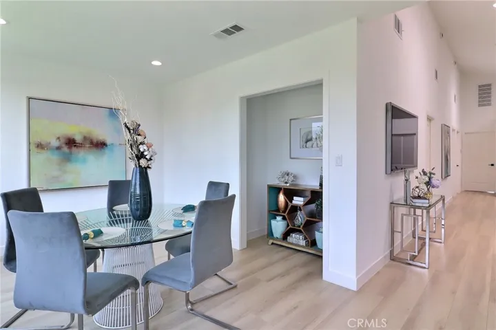 2015 W 42nd Place, Los Angeles, California 90062