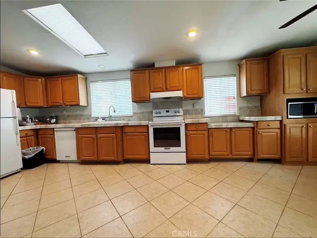 1053 Deercrest, San Bernardino, California 92407